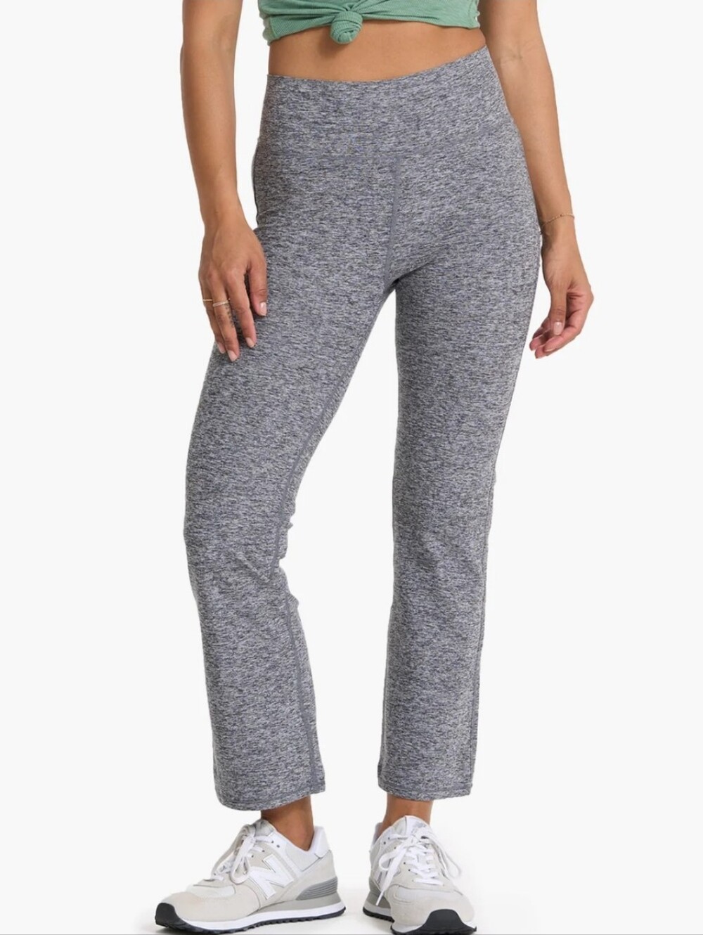 Vuori Elevation Slim Bootcut Mid-Rise Activewear – Women's Size XL Heather Grey.
